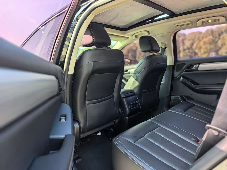 BYD Tang 2019 #10 BYD Tang 2019 car image #10