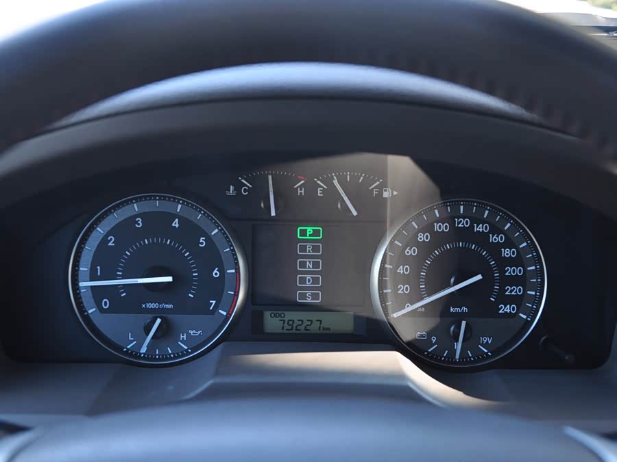 Toyota Land Cruiser 2015 #10 Toyota Land Cruiser 2015 car image #10