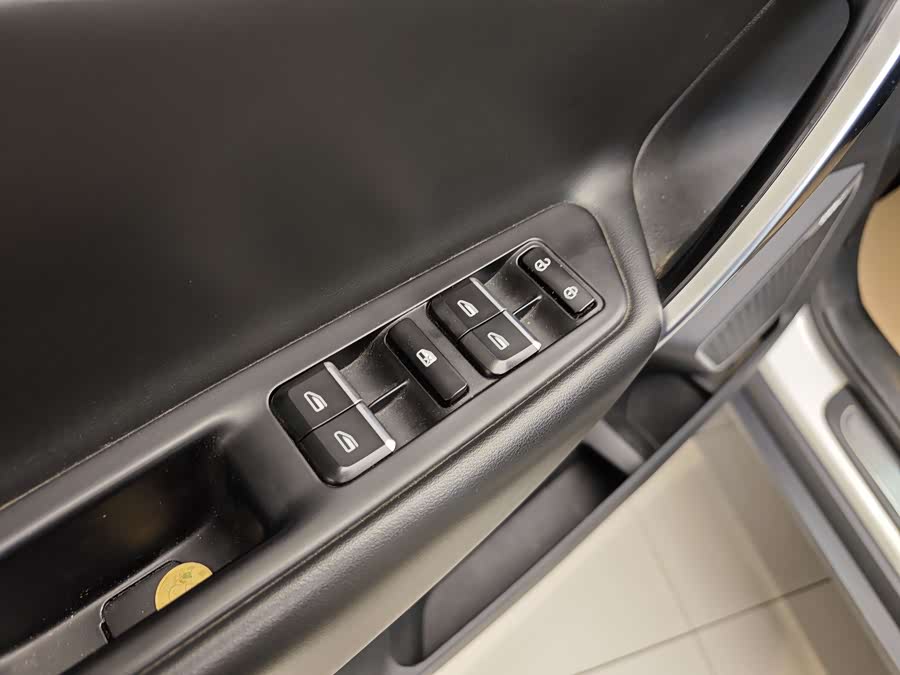 GEELY Boyue 2019 car image #10