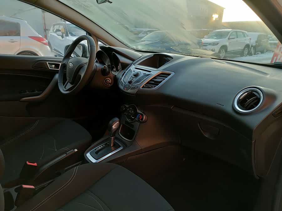 Ford Fiesta 2015 #10 Ford Fiesta 2015 immagine di auto #10