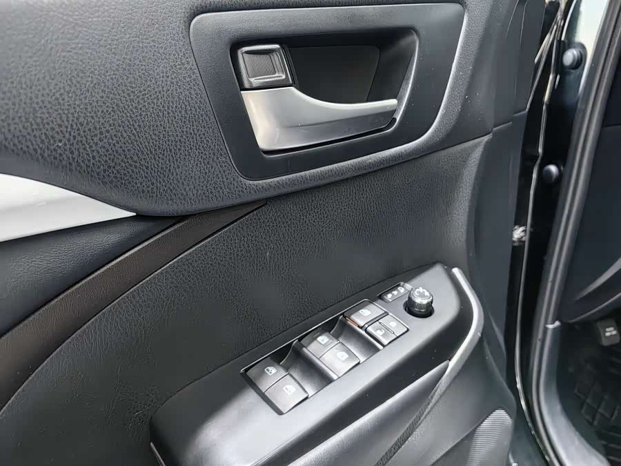 Toyota Highlander 2020 car image #10
