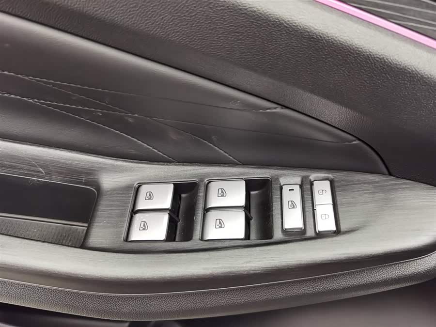 Changan CS55PLUS PHEV 2025 изображение автомобиля #10