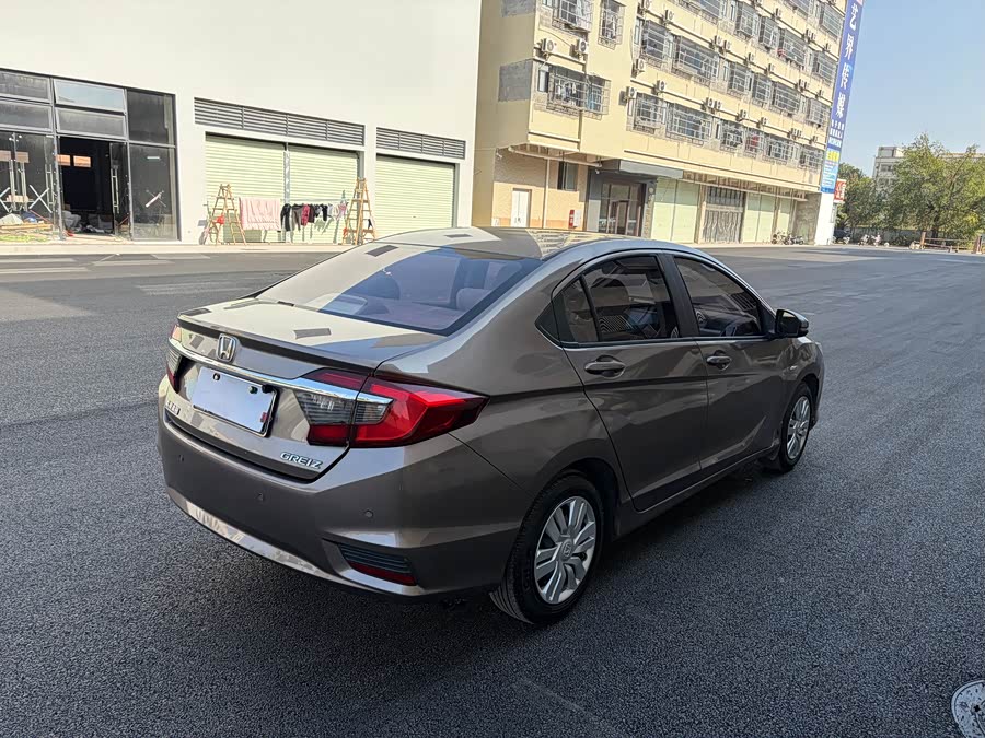 Honda Greiz 2015 car image #10