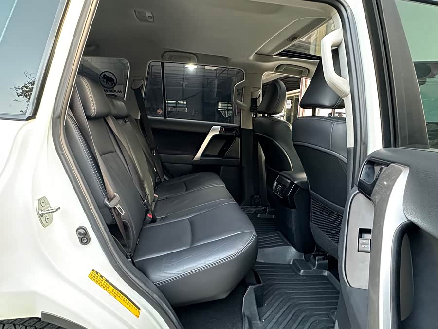 Toyota Land Cruiser Prado 2016 #10 Toyota Land Cruiser Prado 2016 car image #10