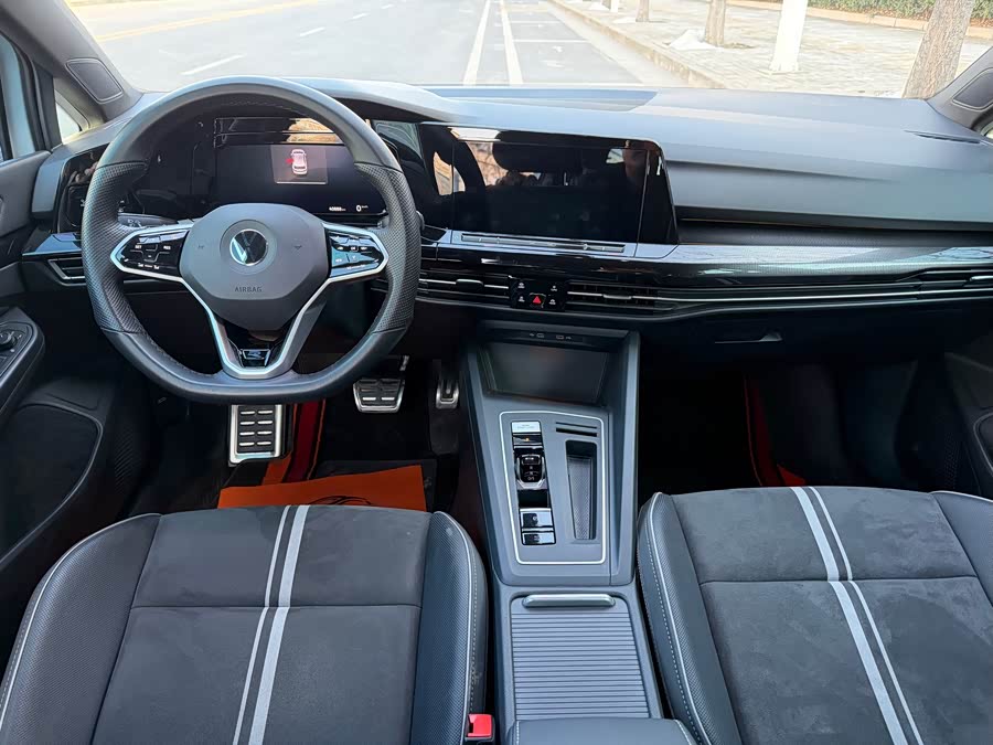 Volkswagen Golf 2023 image de voiture #10