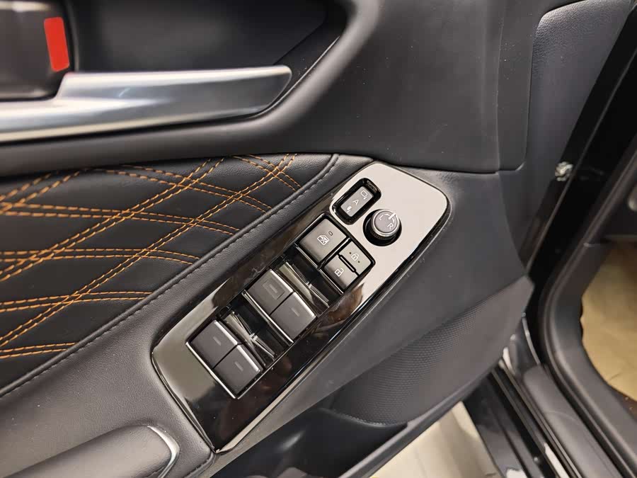 Toyota Avalon 2025 #10 Toyota Avalon 2025 car image #10