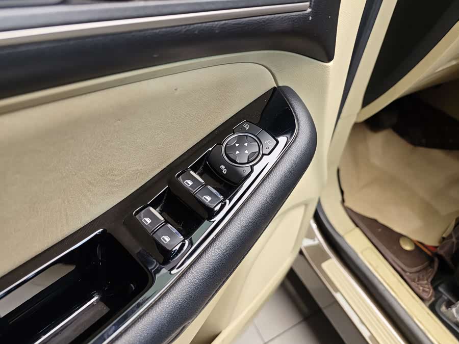 Ford Edge 2016 car image #10