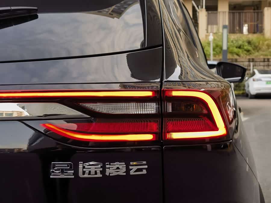Exceed Lingyun 2023 immagine di auto #10