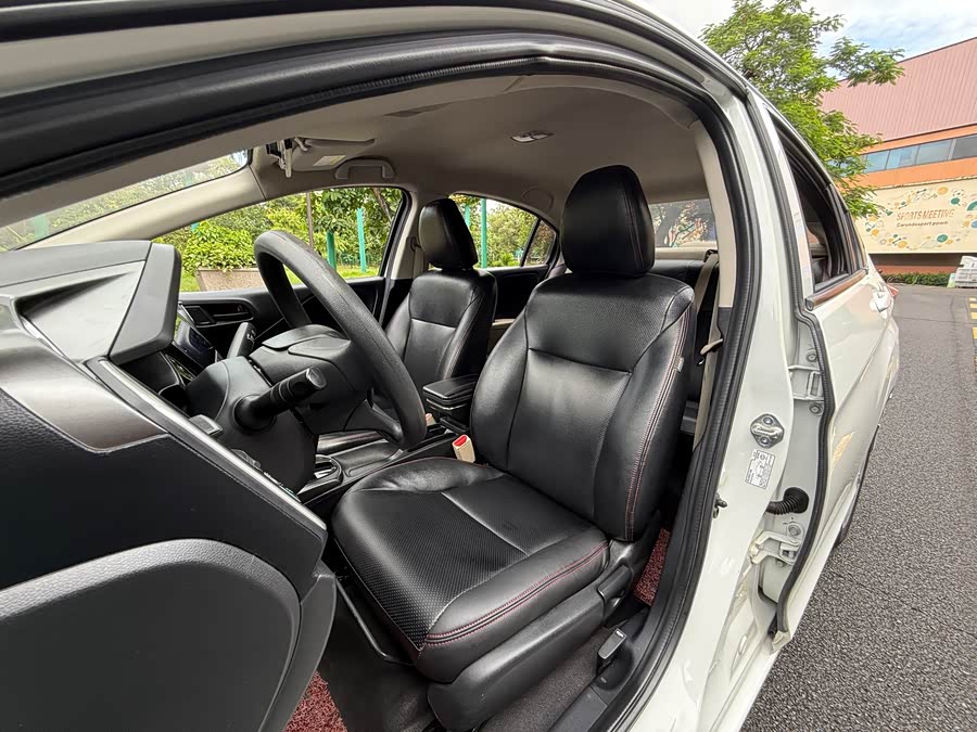 Honda Greiz 2018 car image #10