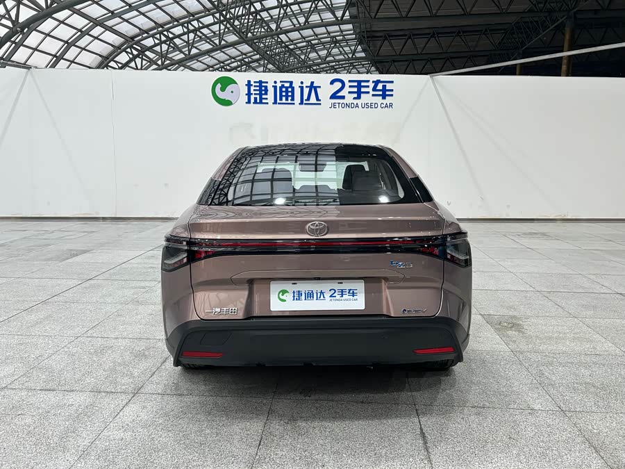 Toyota bZ3 2023 immagine di auto #10