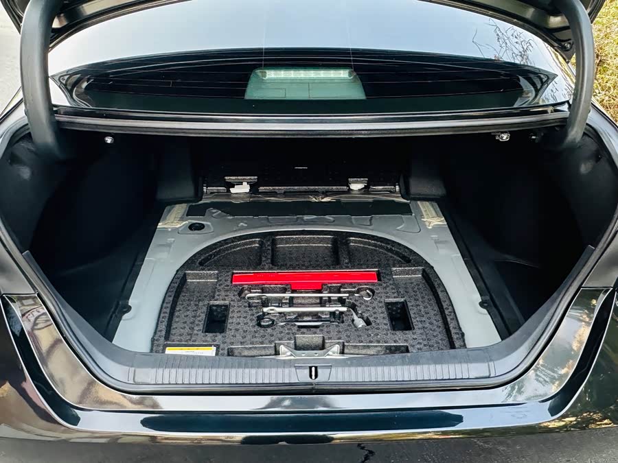 Toyota Avalon 2021 car image #10