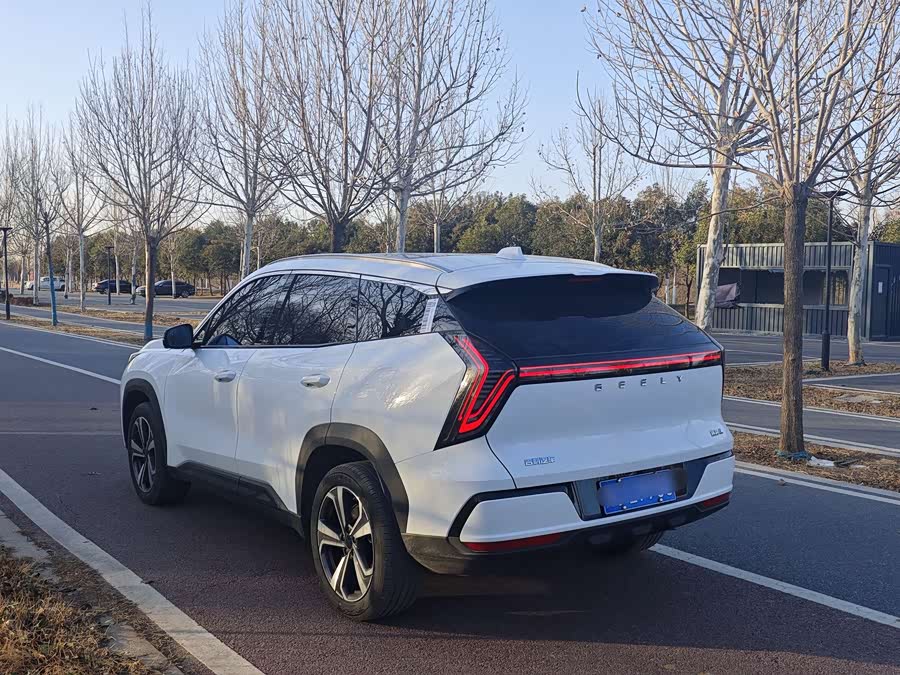 GEELY Boyue L 2025 car image #10