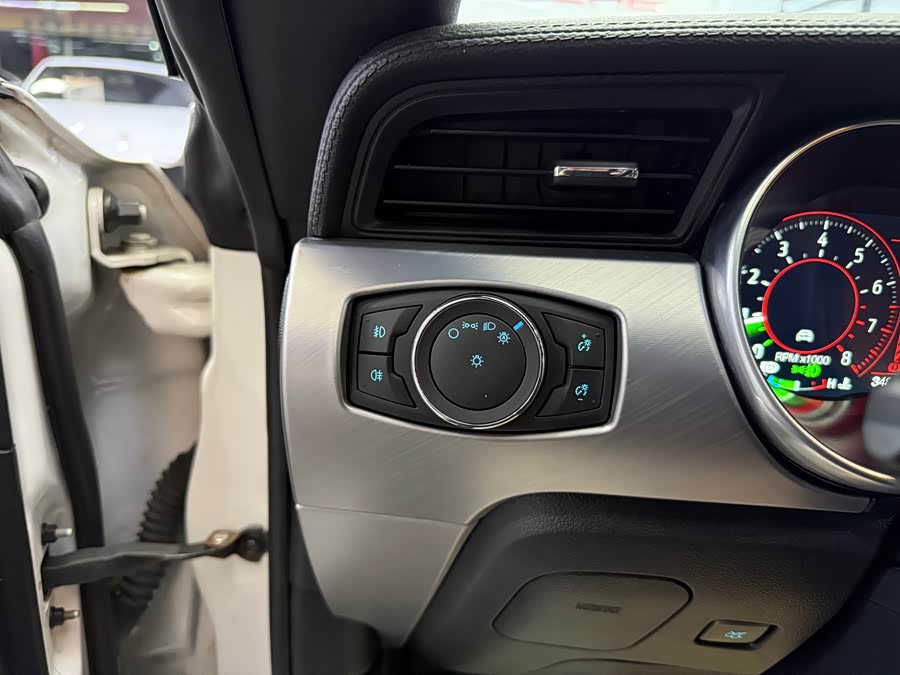 Ford Mustang 2019 #10 Ford Mustang 2019 car image #10