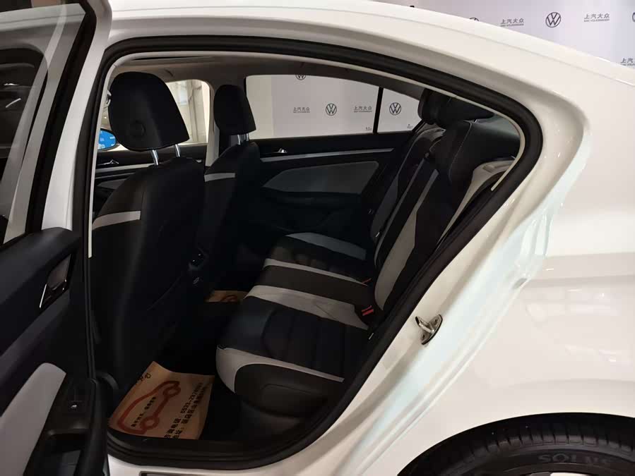 Volkswagen Bora 2024 immagine di auto #10