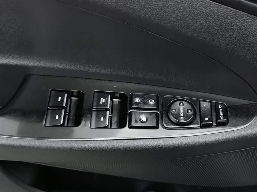 Hyundai Tucson 2021 car image #10