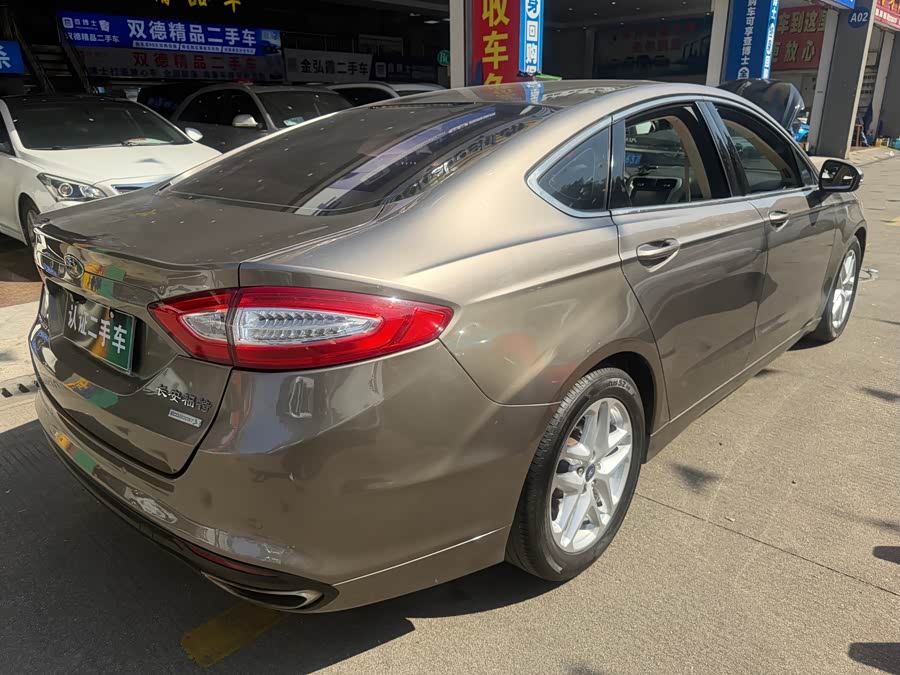 Ford Mondeo 2016 car image #10