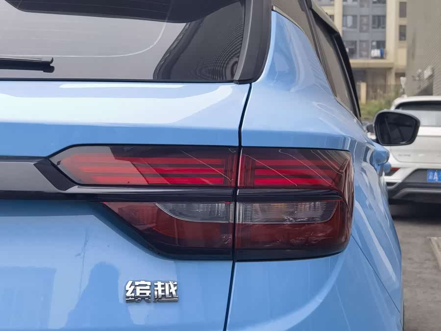 GEELY Coolray 2023 car image #10