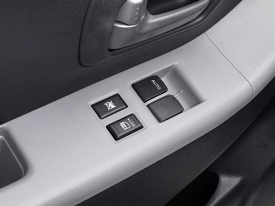 Suzuki Alto 2013 car image #10