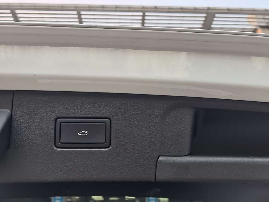 Volkswagen Tayron 2023 immagine di auto #10