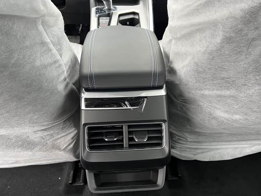 GEELY Preface 2025 #10 GEELY Preface 2025 car image #10