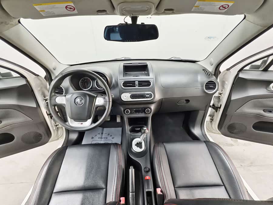 MG 3 2015 car image #10