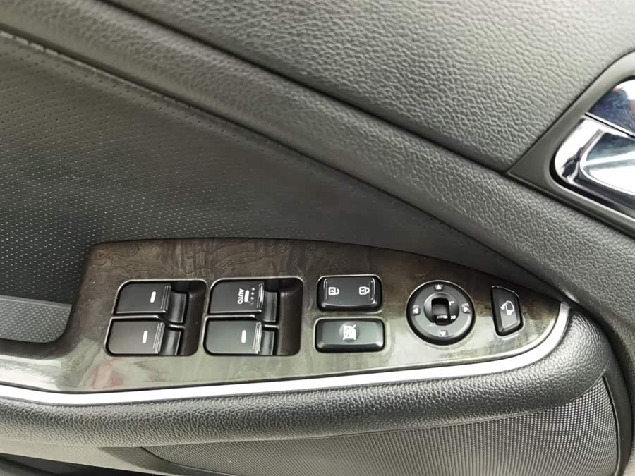 Kia K5 2015 car image #10