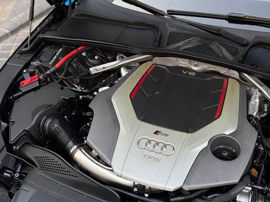 Audi RS 4 2022 immagine di auto #10