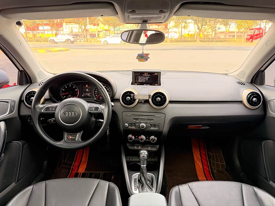 Audi A1 2016 car image #10