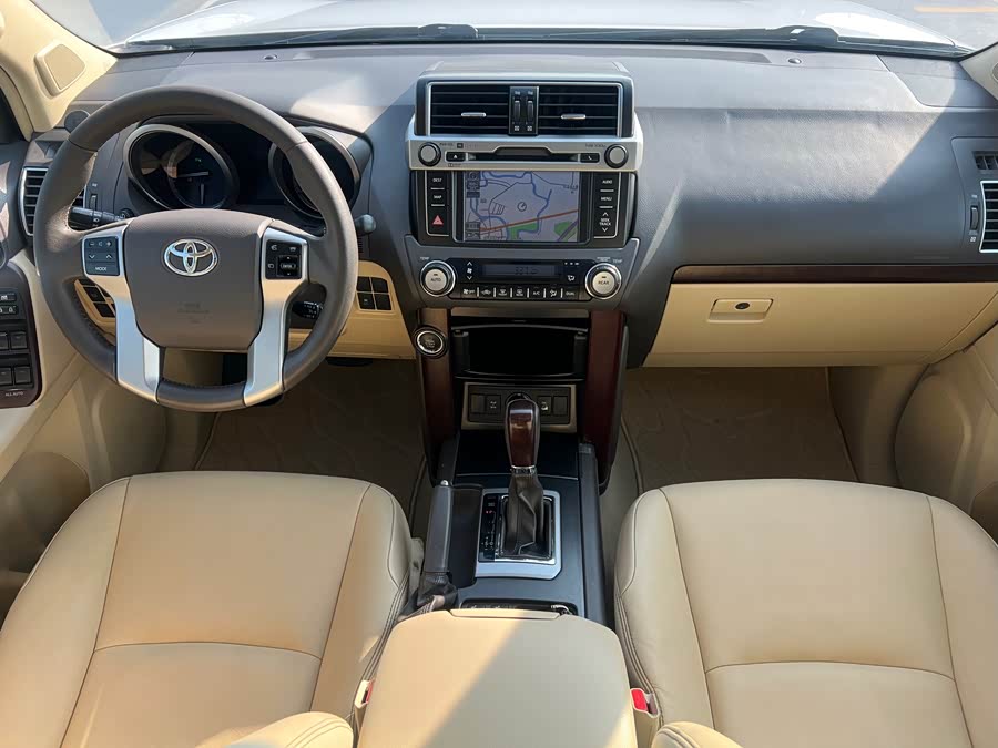 Toyota Land Cruiser Prado 2015 #10 Toyota Land Cruiser Prado 2015 car image #10
