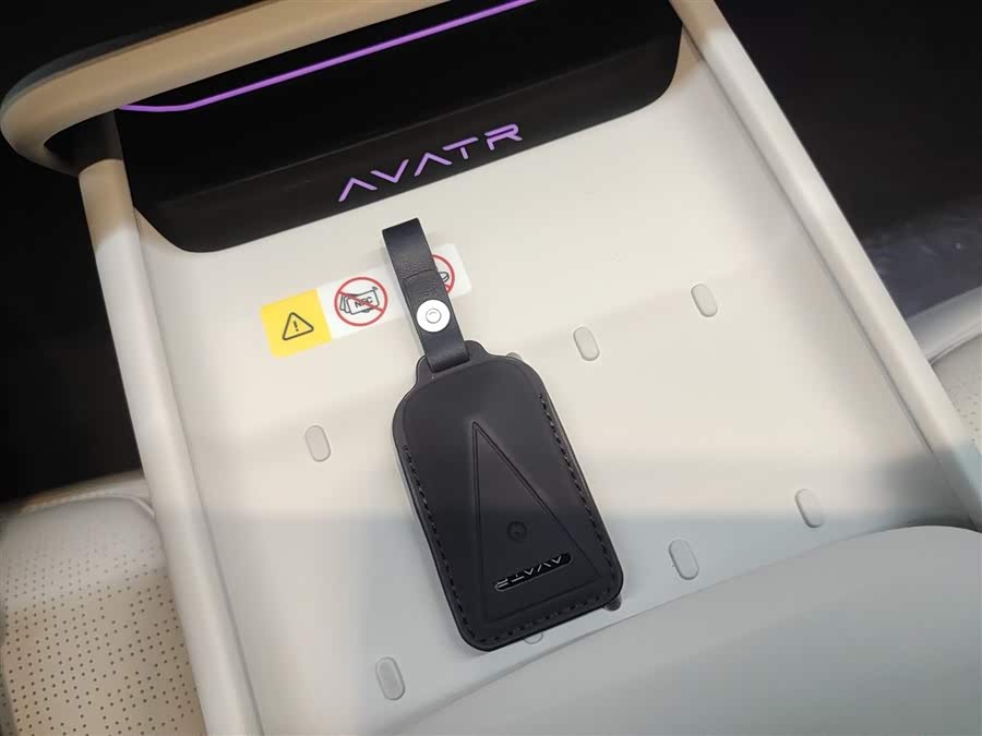 Avatr 06 2025 #10 Avatr 06 2025 car image #10