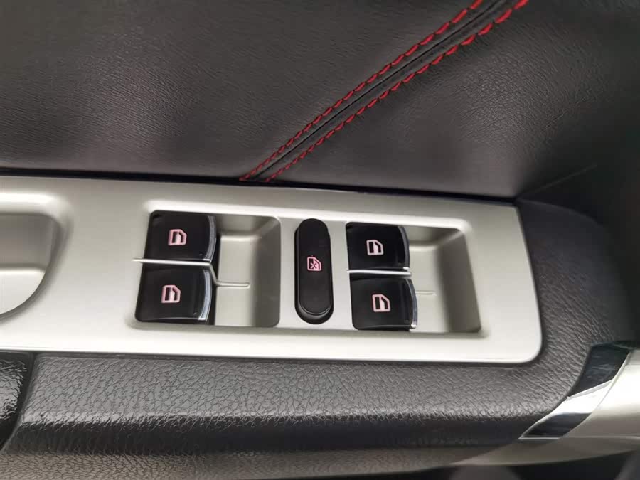 Haval M6 2017 car image #10