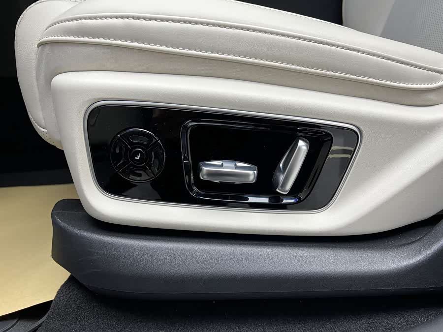 理想汽车 理想L7 2024 汽车图片 #10