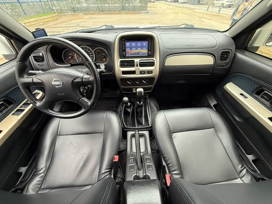 日产 日产帕拉丁 2016 汽车图片 #10