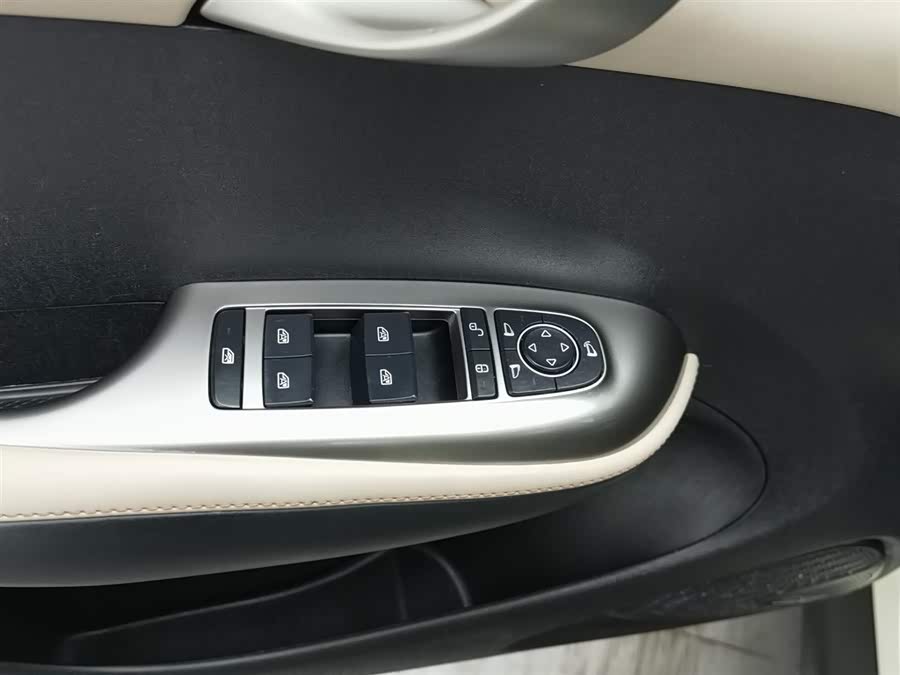 BYD Dolphin 2023 #10 BYD Dolphin 2023 car image #10