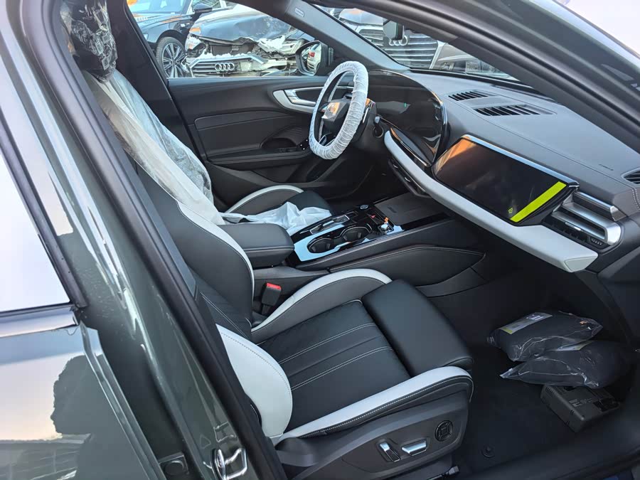 Audi FAW Audi A5L 2025 #10 Audi FAW Audi A5L 2025 car image #10