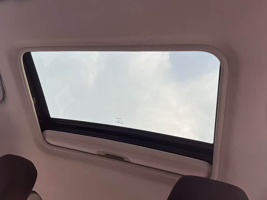 MG 3 2015 car image #10