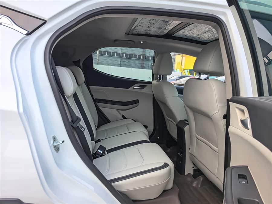 BYD Yuan Pro 2022 #10 BYD Yuan Pro 2022 car image #10