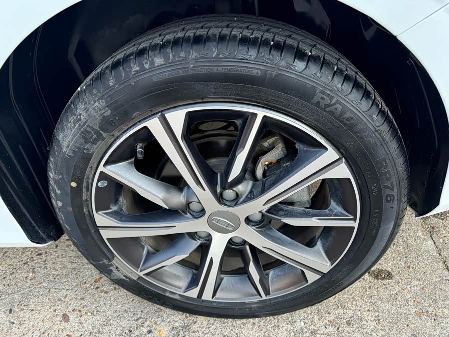 GEELY Emgrand 2022 #10 GEELY Emgrand 2022 car image #10