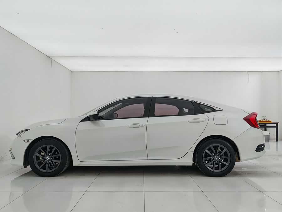 Honda Civic 2019 car image #10