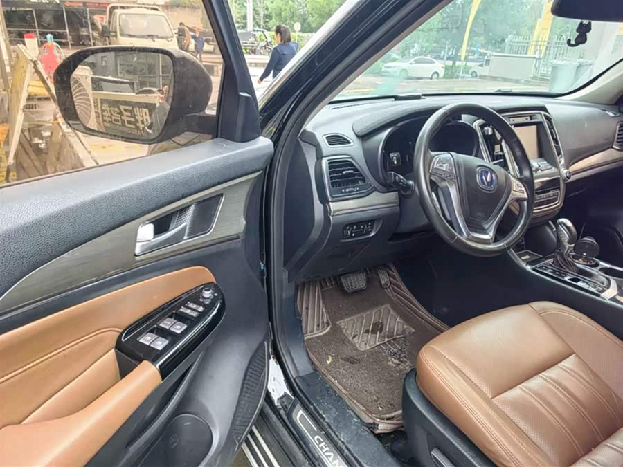 Changan CS95 2018 image de voiture #10