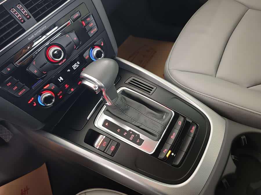 Audi A8 2011 #10 Audi A8 2011 car image #10