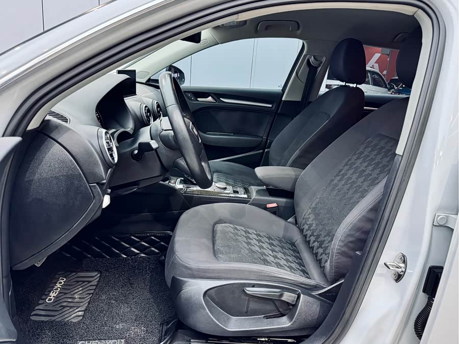 Audi A3 2016 car image #10