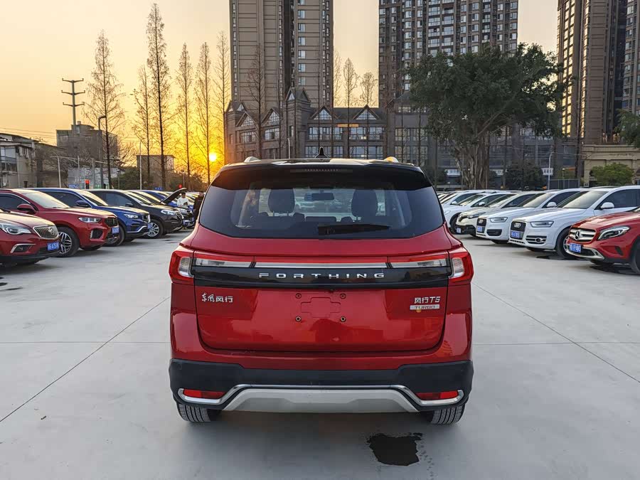 Forthing T5 2019 صورة سيارة #10