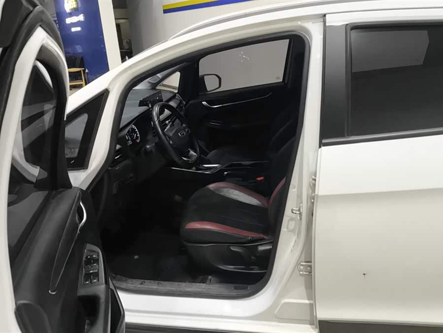 GEELY Vision X3 2021 car image #10