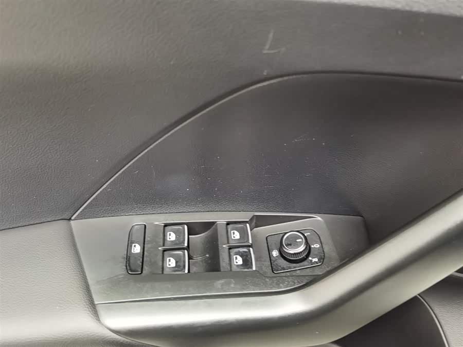 Volkswagen Tacqua 2020 car image #10