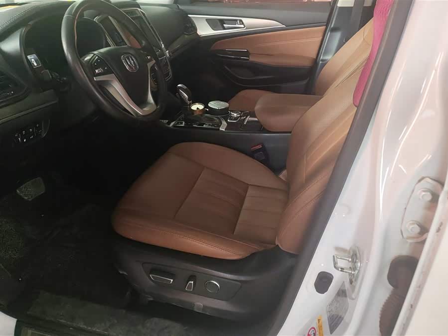 Changan CS95 2018 car image #10