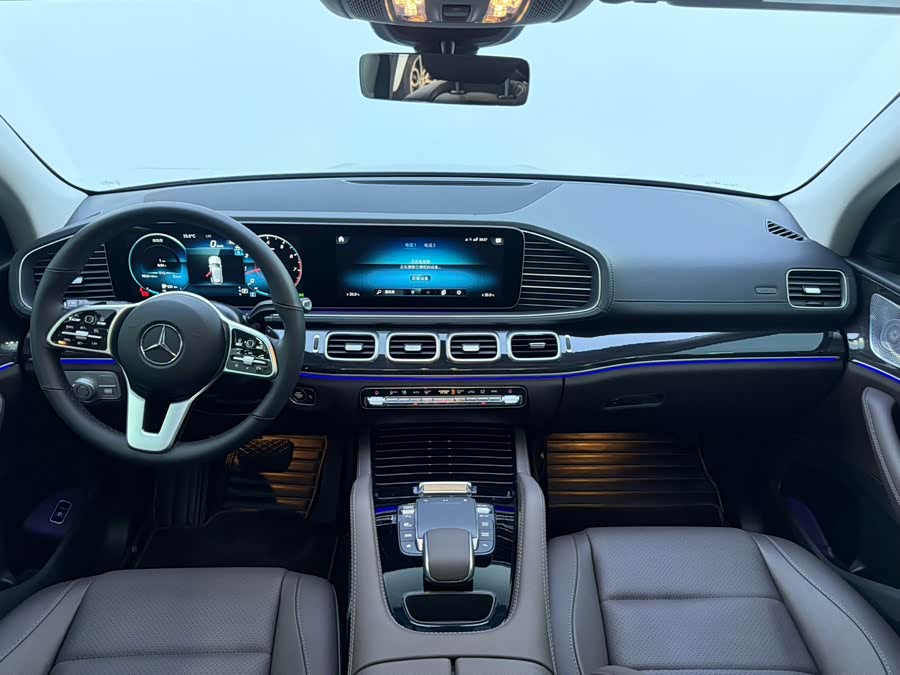 Mercedes-Benz GLE Class 2023 car image #10