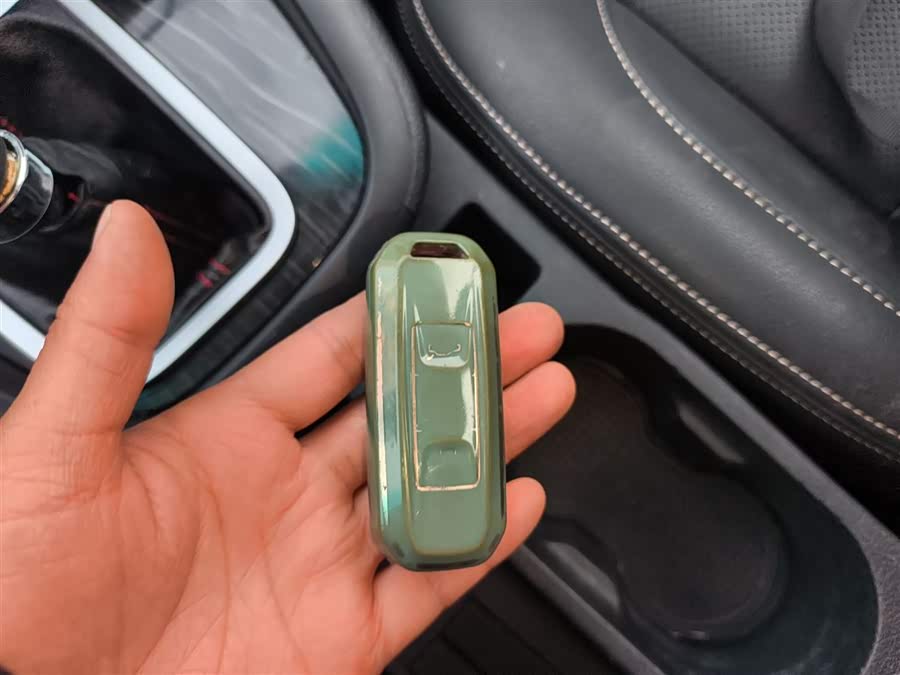 SWM X7 2018 изображение автомобиля #10