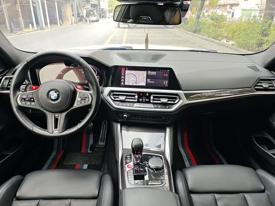 BMW M4 2022 car image #10