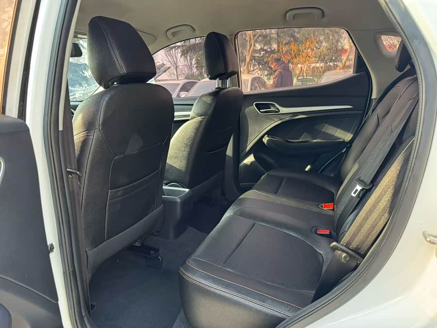 MG ZS 2017 car image #10